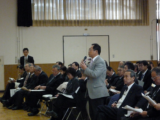 伊那市議会として、議会改革にための議員研修会に参加